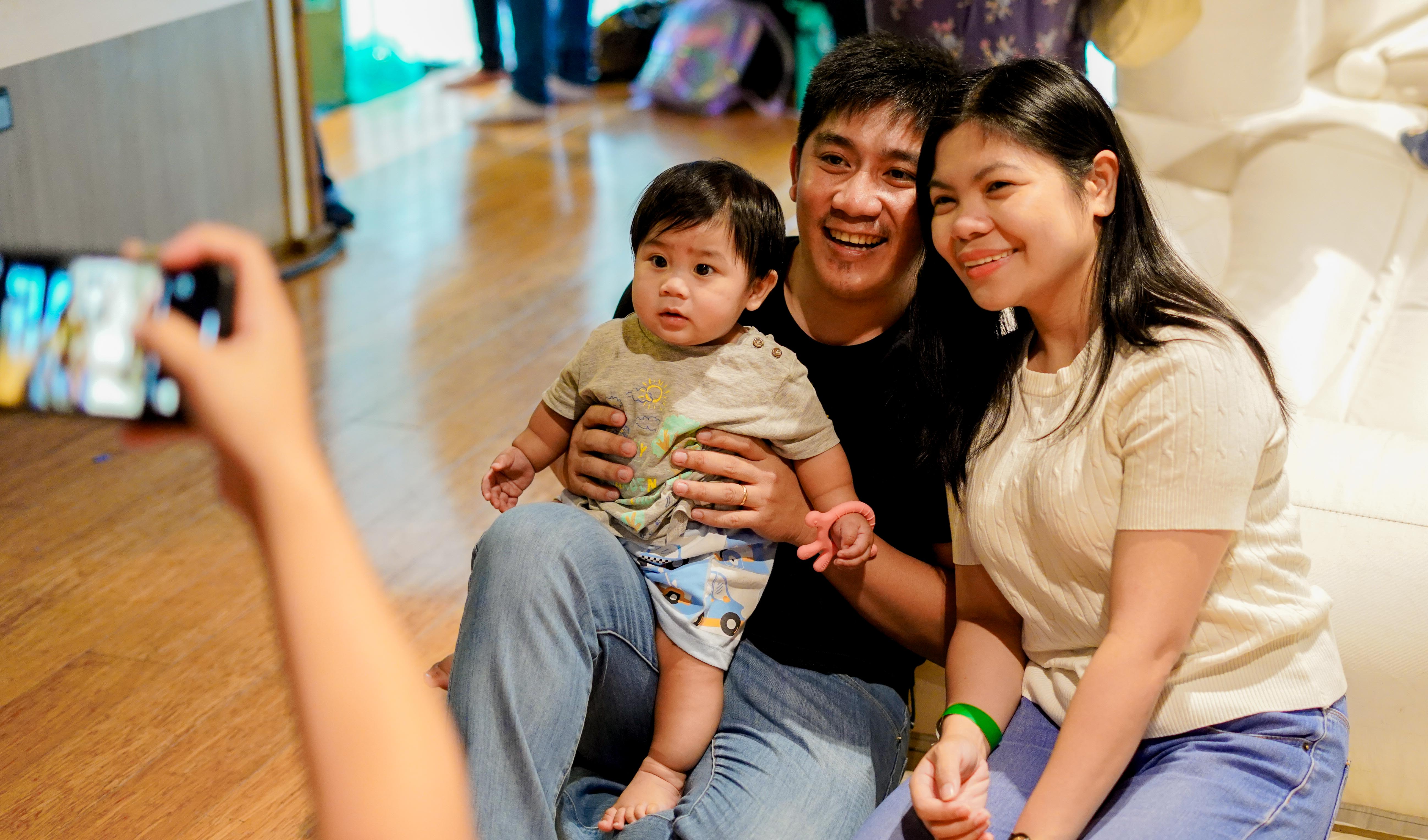 Kids worship in J.A.M.